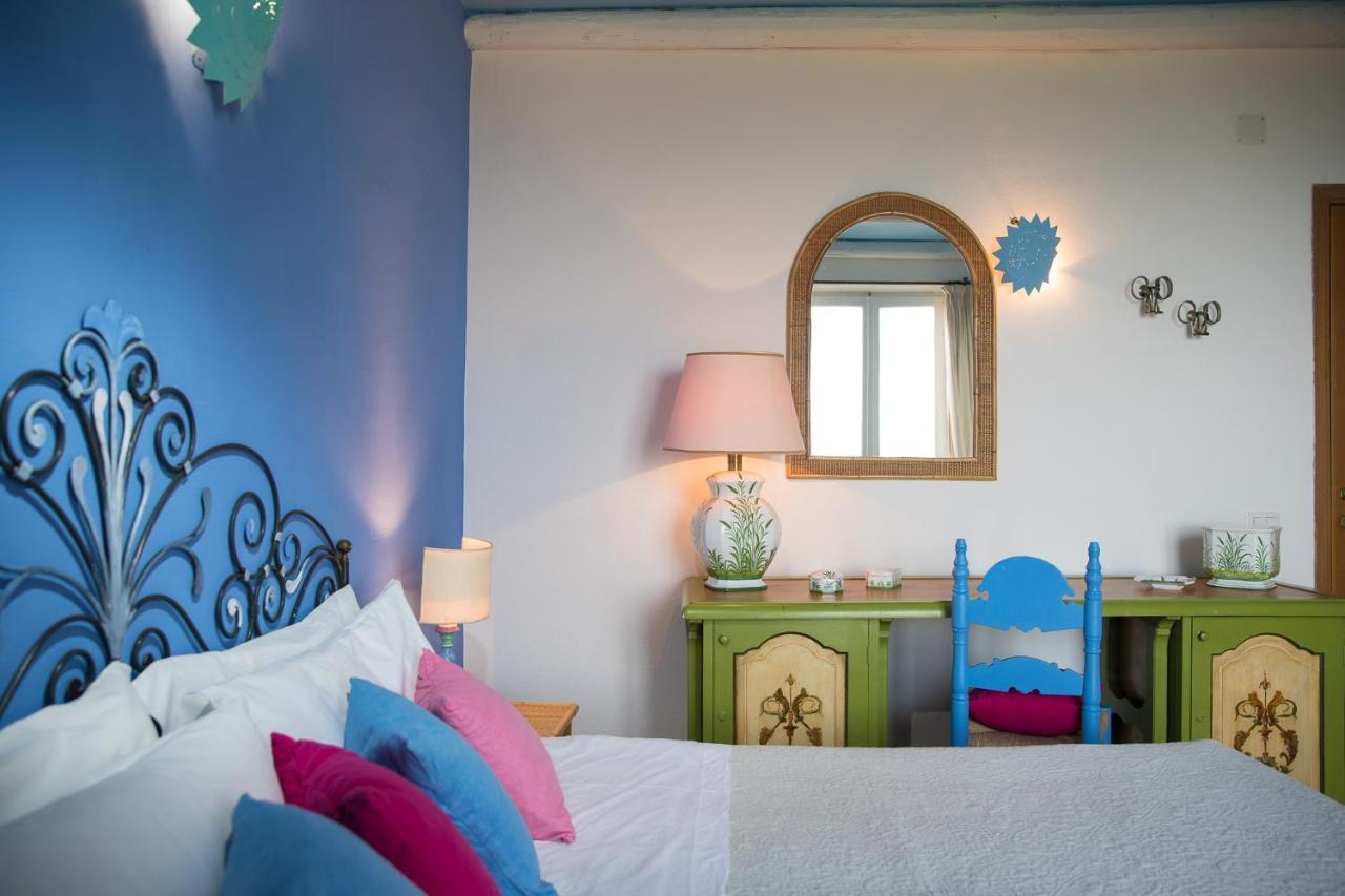 Palmasera Charming Suites Кала Гононе Екстериор снимка