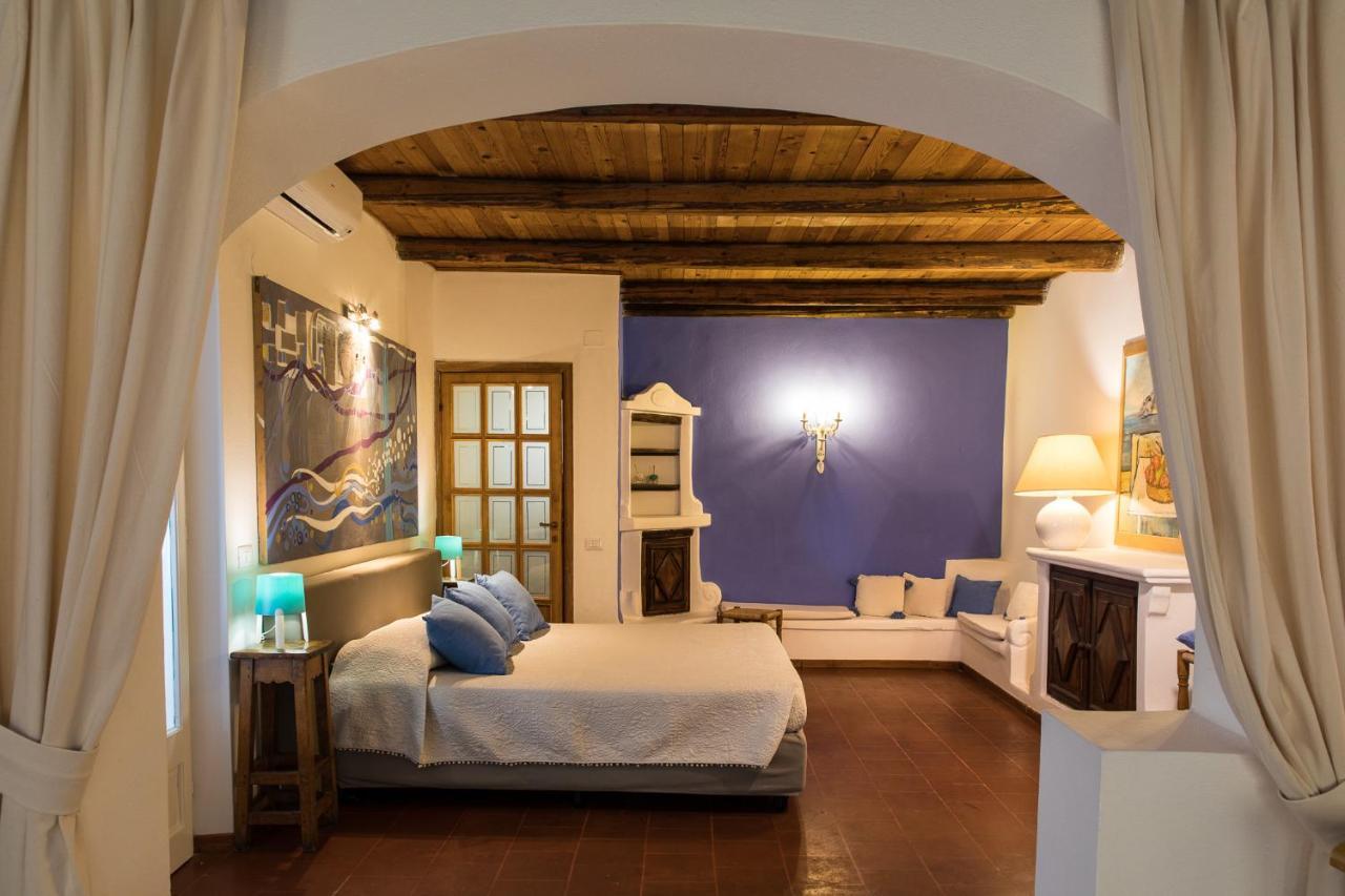 Palmasera Charming Suites Кала Гононе Екстериор снимка