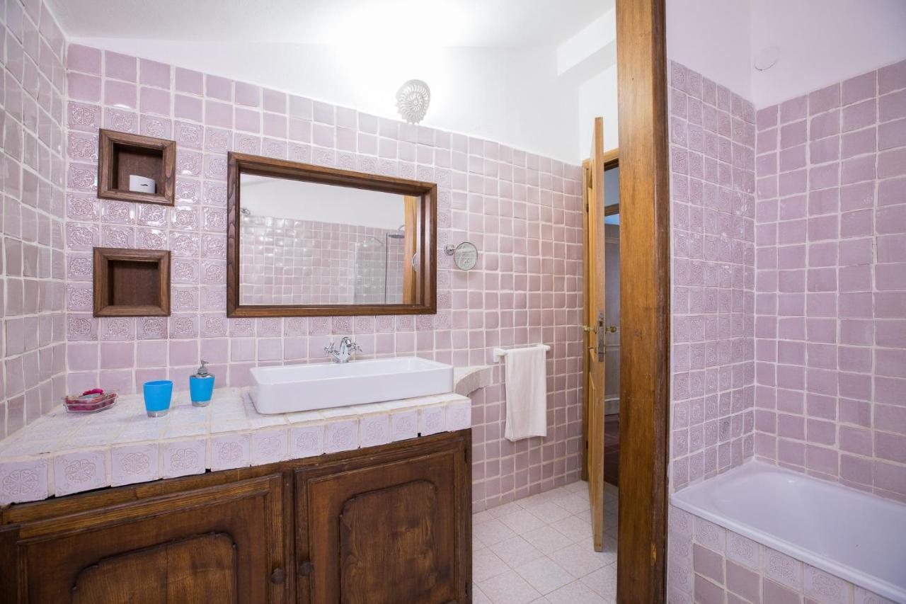 Palmasera Charming Suites Кала Гононе Екстериор снимка