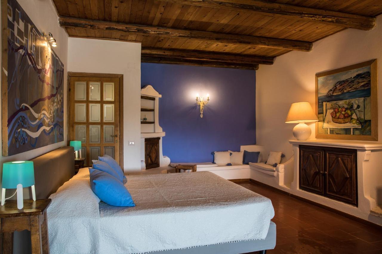 Palmasera Charming Suites Кала Гононе Екстериор снимка